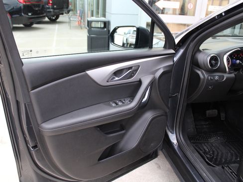 Used 2021 Chevrolet Blazer LT image 33