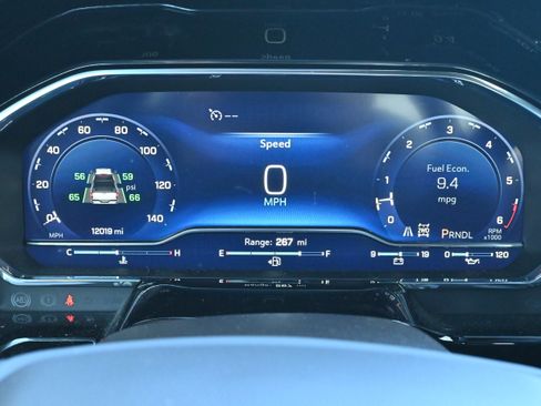 Used 2024 Chevrolet Silverado 2500 LTZ w/ LTZ Convenience Package image 26