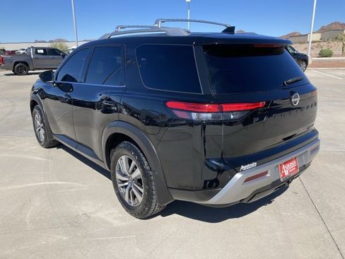Used 2022 Nissan Pathfinder SL image 9