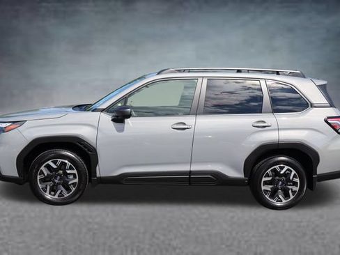 Certified 2025 Subaru Forester Premium w/ Convenience Package #1 AWD/4WD image 5