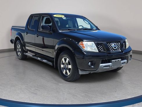 Used 2010 Nissan Frontier PRO-4X RWD image 4