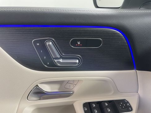 New 2026 Mercedes-Benz GLB 250 image 21