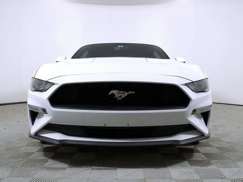 Used 2019 Ford Mustang Premium RWD image 5