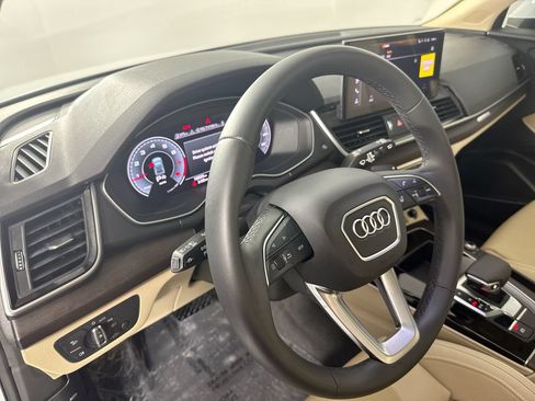 Used 2024 Audi Q5 2.0T Premium Plus AWD/4WD image 9