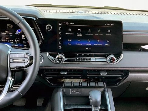 Used 2024 Chevrolet Colorado Z71 w/ Advanced Trailering Package image 9