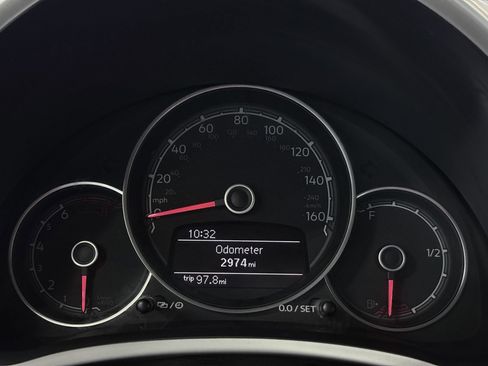 Used 2018 Volkswagen Beetle 2.0T SE image 37