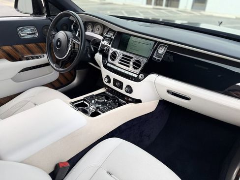 Used 2014 Rolls-Royce Wraith image 43