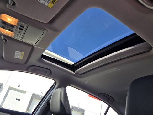 Used 2016 Honda Accord EX-L image 24