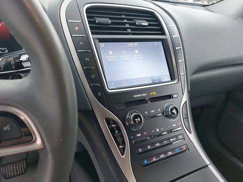 Used 2020 Lincoln Nautilus Reserve w/ Equipment Group 202A AWD/4WD image 18