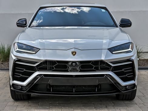 Used 2022 Lamborghini Urus AWD/4WD image 4