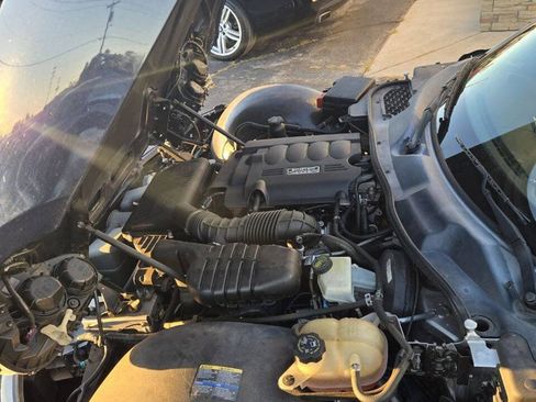 Used 2008 Saturn Sky w/ Premium Trim Package RWD image 37