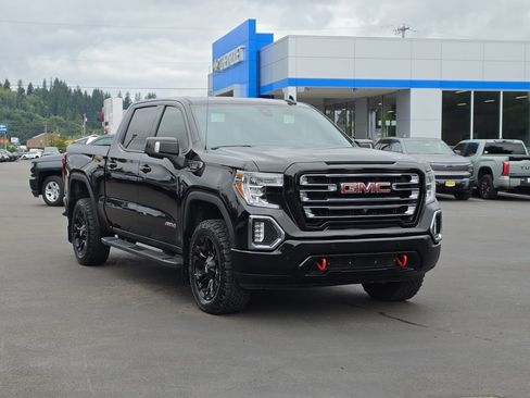 Used 2020 GMC Sierra 1500 AT4 w/ AT4 Premium Package AWD/4WD image 2