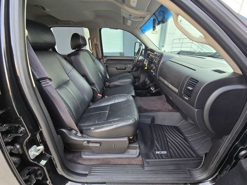 Used 2014 GMC Sierra 2500 SLE w/ SLE Preferred Package AWD/4WD image 21