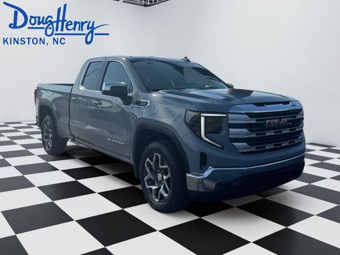 Used 2024 GMC Sierra 1500 SLE w/ Preferred Package AWD/4WD image 7