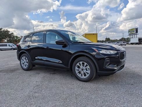 New 2026 Ford Escape Active image 2