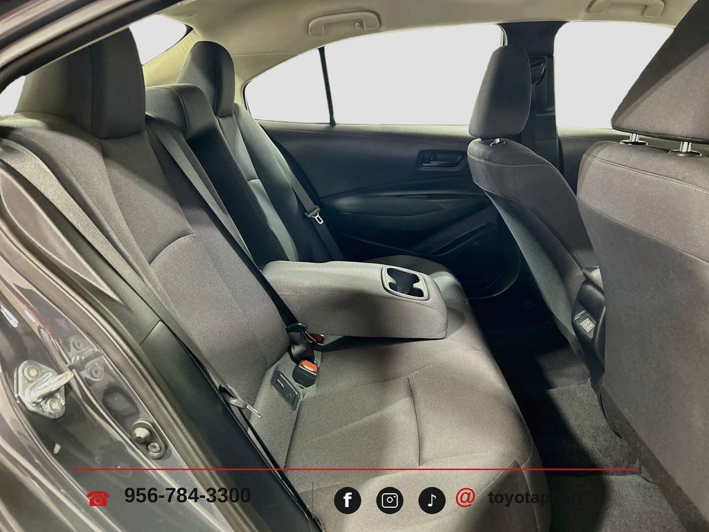Used 2025 Toyota Corolla LE FWD image 23