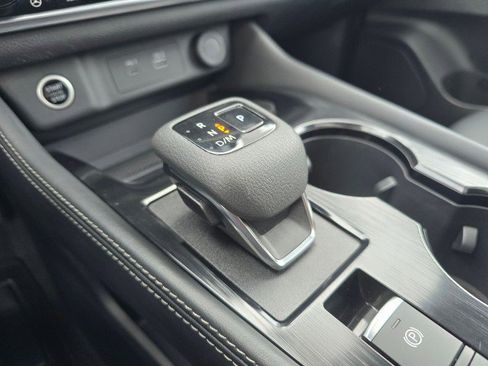 Used 2023 Nissan Rogue SL w/ SL Premium Package image 34