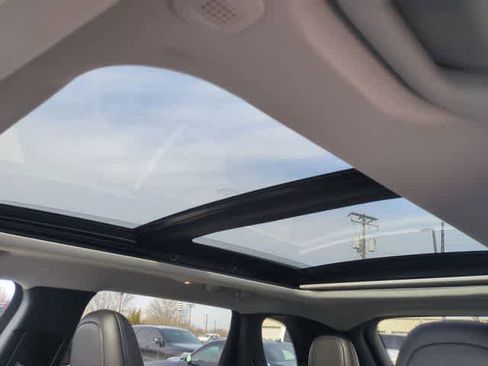 Used 2021 Jeep Cherokee Limited w/ Trailer Tow Group image 19