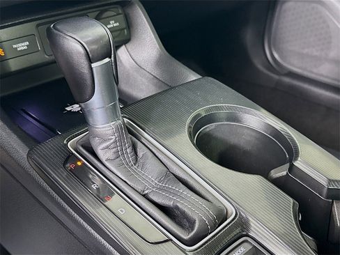 Used 2022 Honda Civic Touring image 18