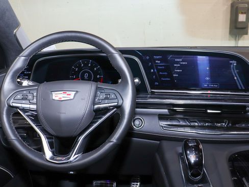 Used 2023 Cadillac Escalade V image 25