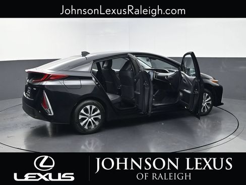 Used 2022 Toyota Prius Prime XLE FWD image 31