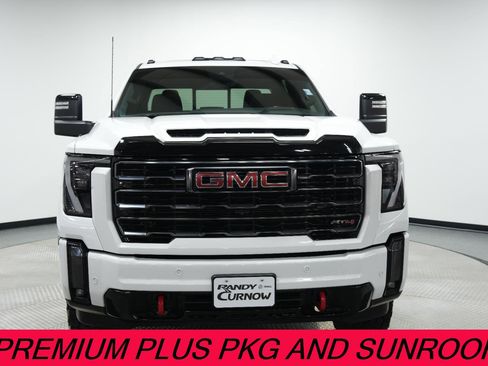 Used 2024 GMC Sierra 2500 AT4 w/ AT4 Premium Plus Package image 2