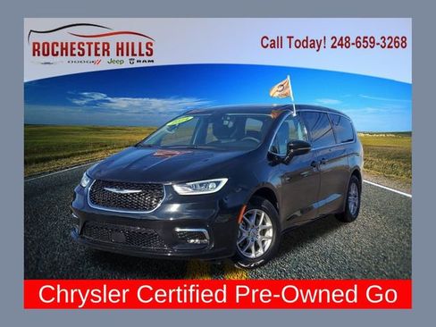 Certified 2024 Chrysler Pacifica Touring-L image 1