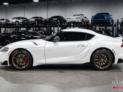 Used 2020 Toyota Supra Premium image 2