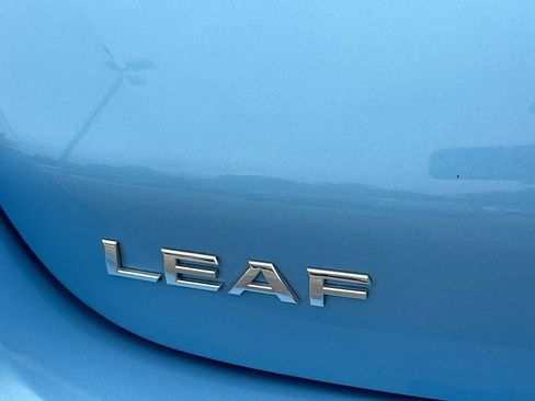 Used 2013 Nissan Leaf SV w/ LED & Quick Charge Pkg FWD image 9