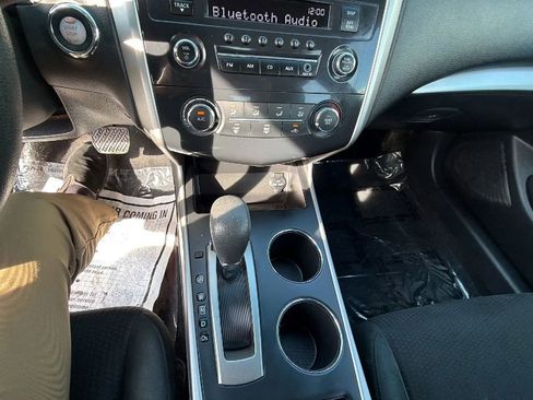 Used 2015 Nissan Altima 2.5 S w/ Power Driver Seat Package FWD image 19