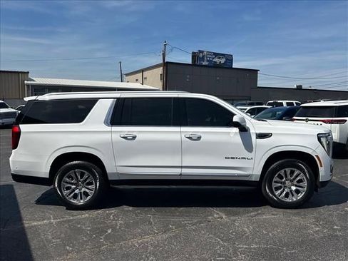 Certified 2026 GMC Yukon XL Denali w/ LPO, Floor Liner Package AWD/4WD image 12