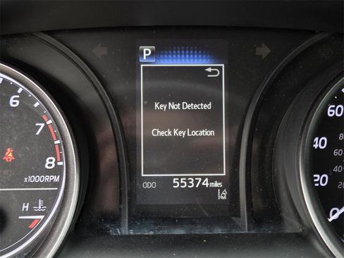 Used 2024 Toyota Camry SE image 16