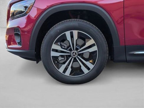 New 2026 Mercedes-Benz GLB 250 4MATIC image 10