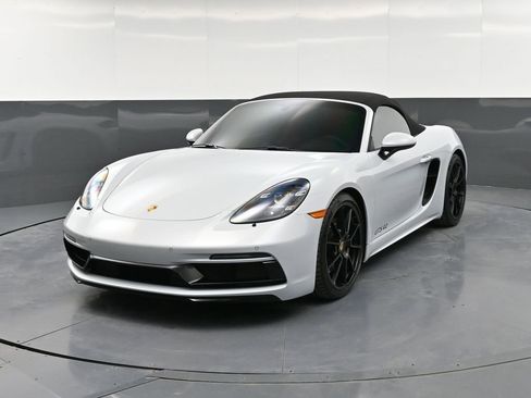 Certified 2025 Porsche 718 Boxster GTS image 6