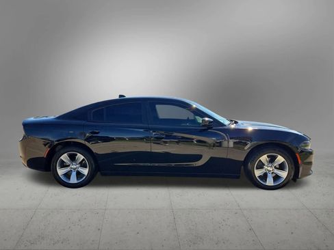 Used 2018 Dodge Charger SXT Plus w/ Driver Convenience Group image 7