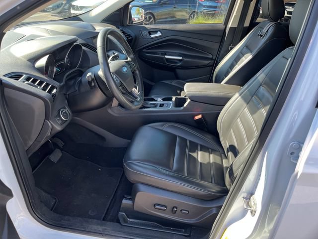 Used 2019 Ford Escape SEL FWD image 2