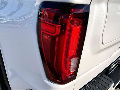 Used 2022 GMC Sierra 1500 Denali w/ Technology Package image 29