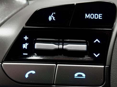 Used 2021 Hyundai Elantra SEL w/ Convenience Package image 27