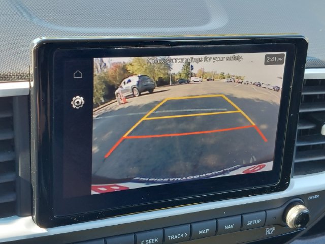 Used 2023 Hyundai Venue Limited w/ Cargo Package FWD image 13