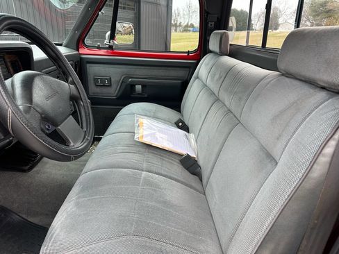 Used 1993 Dodge D/W Truck 250 image 24