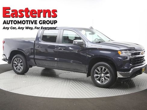 Used 2022 Chevrolet Silverado 1500 LT AWD/4WD image 51