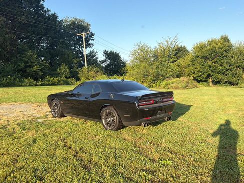Used 2023 Dodge Challenger R/T Scat Pack w/ Plus Package RWD image 4