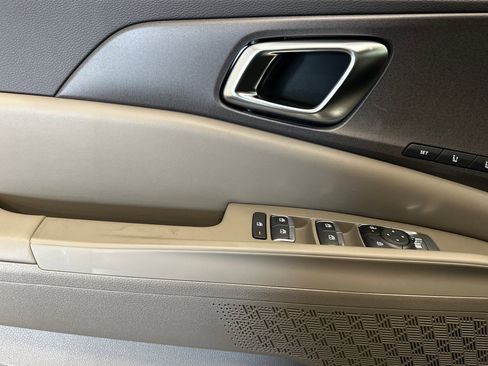 New 2026 Kia Carnival EX image 7