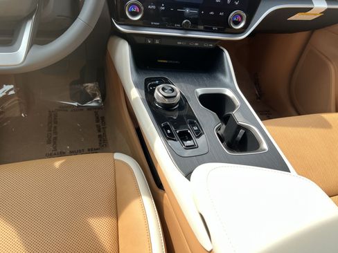 Used 2026 Lexus RZ 450e AWD w/ Technology Package image 22