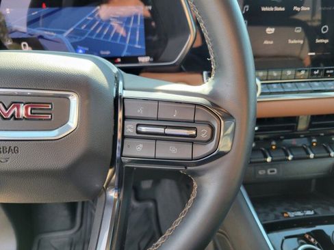 Used 2024 GMC Canyon AT4 w/ AT4 Premium Package image 17