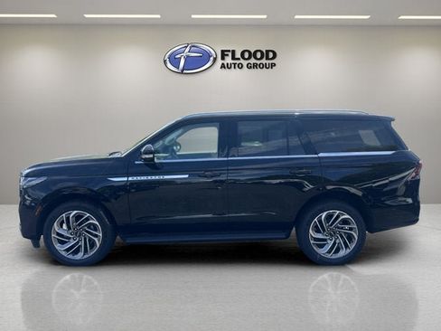 New 2026 Lincoln Navigator Premiere AWD/4WD image 5