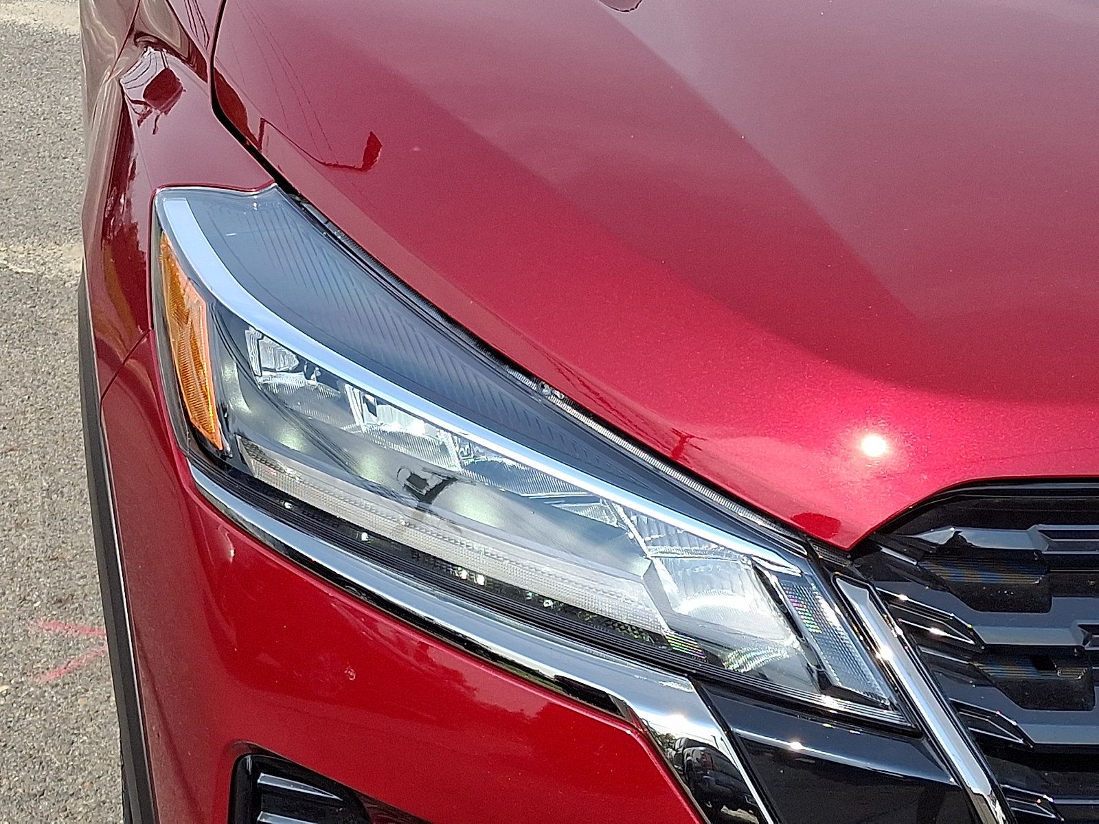 Certified 2023 Nissan Kicks SR w/ SR Premium Package FWD image 10