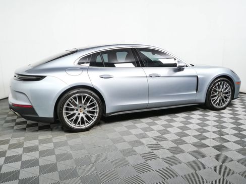 Certified 2024 Porsche Panamera 4 AWD/4WD image 31