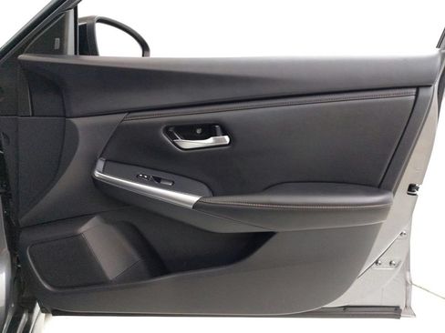 Used 2023 Nissan Sentra SR FWD image 28
