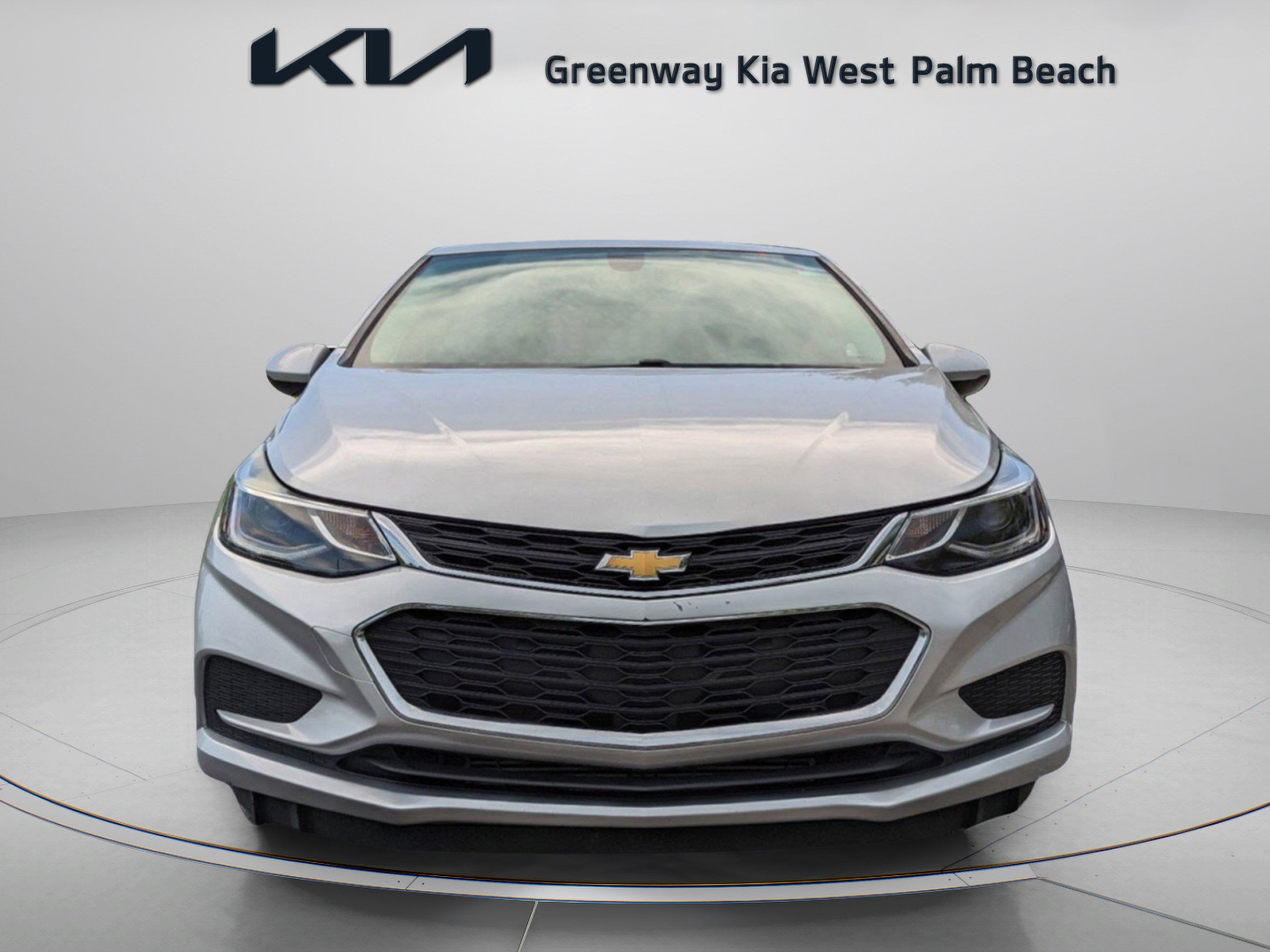Used 2017 Chevrolet Cruze LT w/ Convenience Package FWD image 5